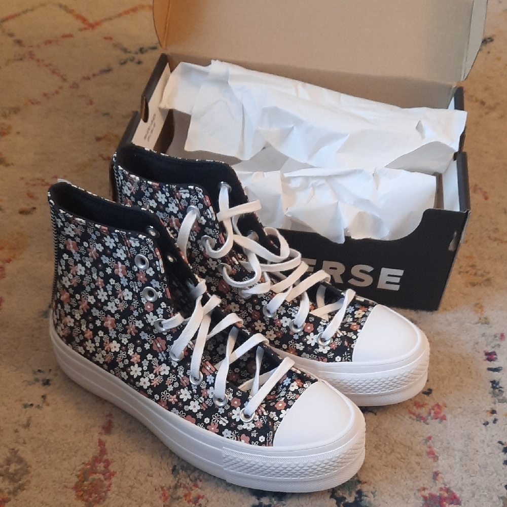 Converse Womens Hi Top Black Floral Sneakers 7